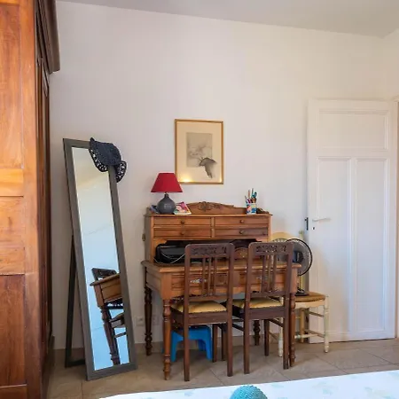 Maison De Charme Au Coeur Du Vieux Villa Hyeres